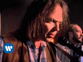 Neil Young - Harvest Moon - Video (youtube.com)