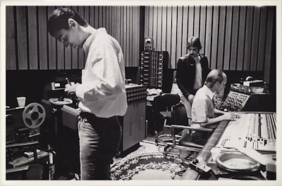 Brian Eno + David Byrne - www.bush-of-ghosts.com - watch (2) (bush-of-ghosts.com)